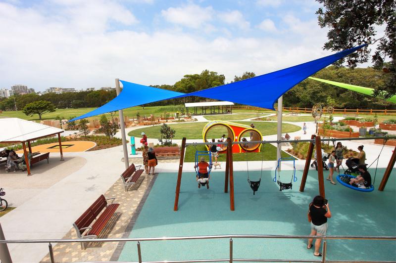 Stuart Park - Swings and Mouse Wheel